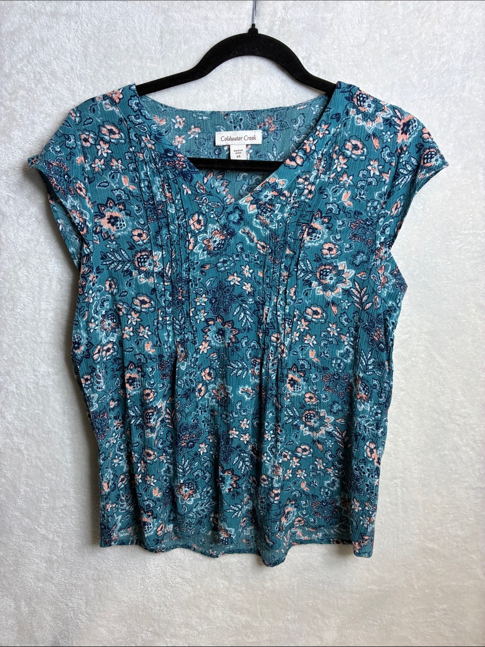 Coldwater Creek Teal Floral V-Neck Pintuck Top